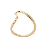 Wyland’s 14K Yellow Gold Cresting Wave Ring
