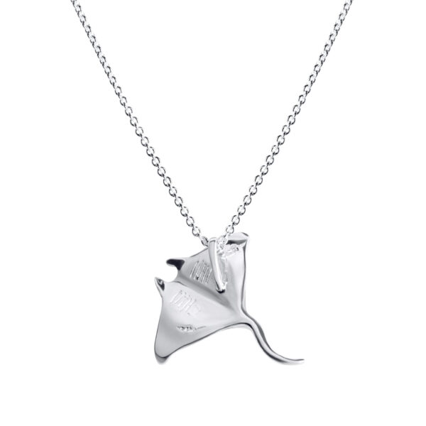 Manta ray necklac_Front