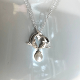 Reintroducing Wyland’s Sterling Silver Playful Dolphins with Pearl