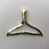Wyland’s 14K Gold Open Large Retro Whale Tail Pendant